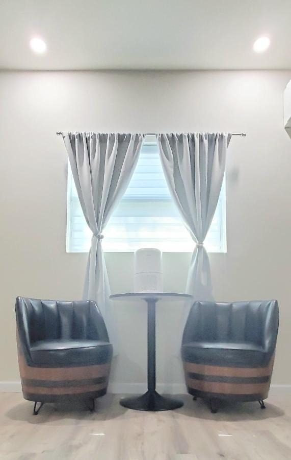 King Size Sassy Studio Сент-Питерсберг Экстерьер фото